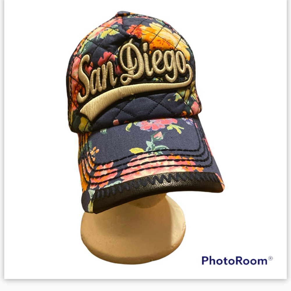 NWOT Robin Ruth hat - Picture 1 of 9